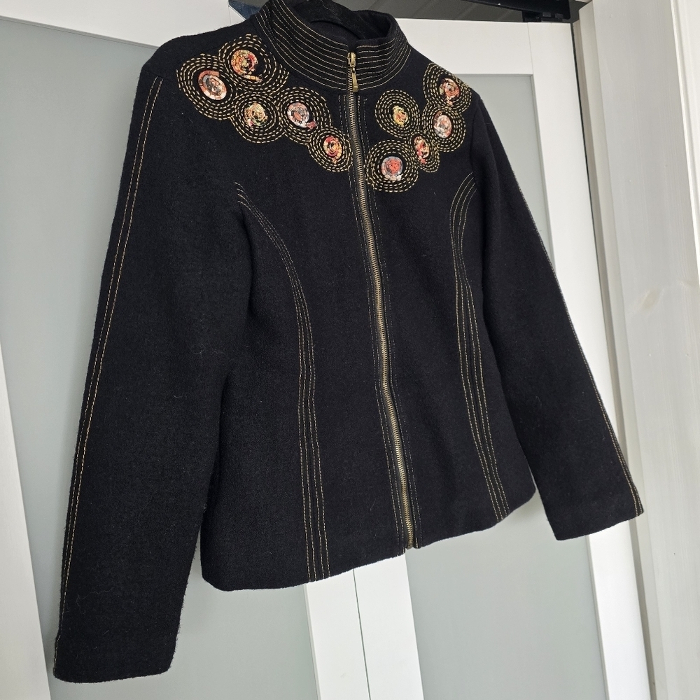 100% Wool Embroideed Jacket - Picture 3 of 12